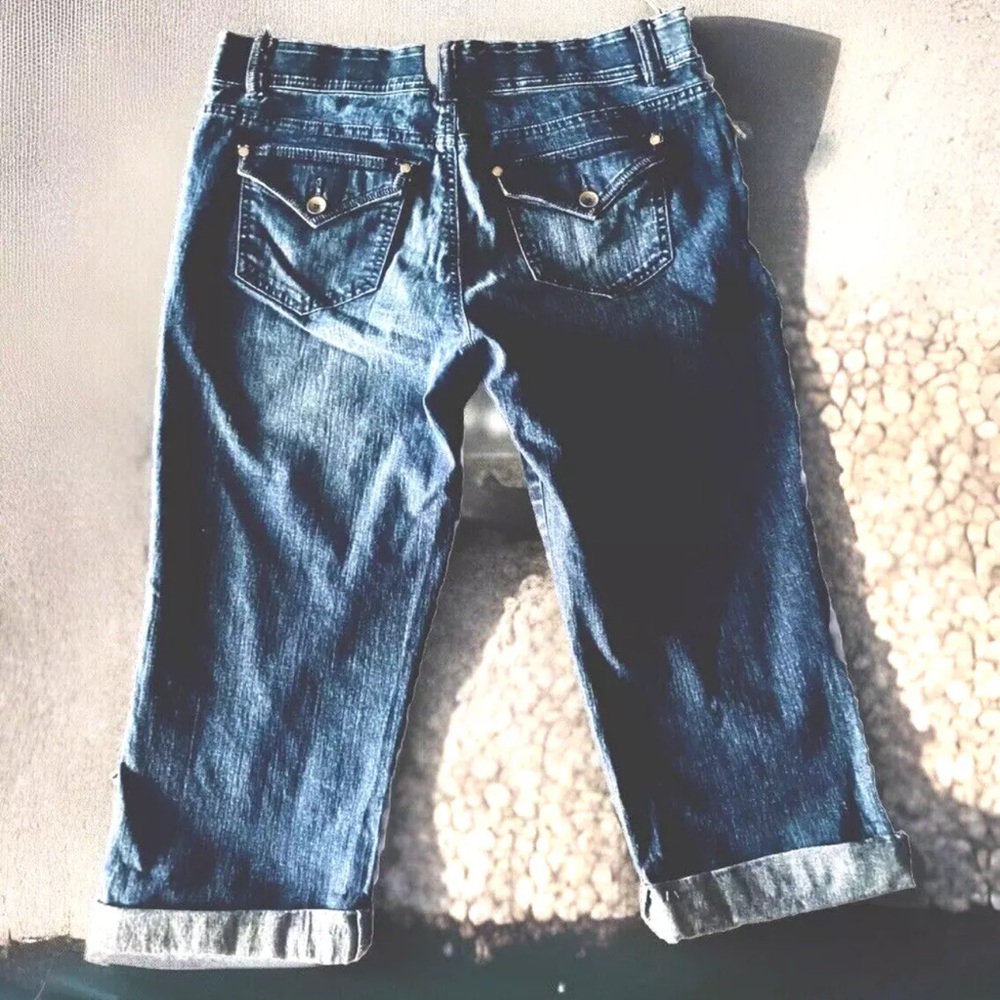 👖BANDOLINO👖ROLLED CUFF COMFORT STRETCH WAISTBAND CAPRI JEANS NWT❣️